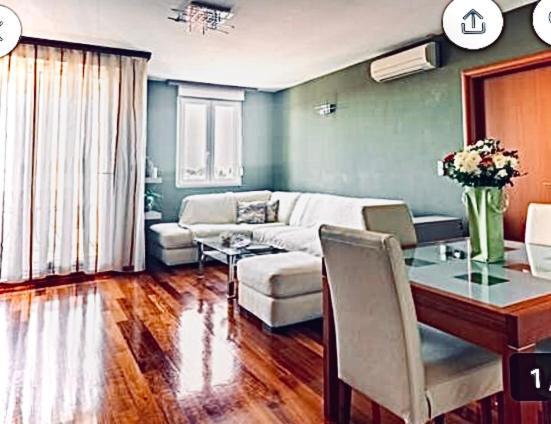 Capital Rooms สปลิท ภายนอก รูปภาพ