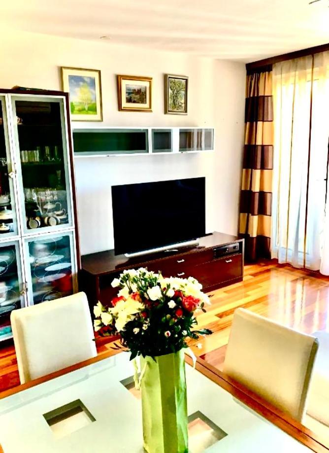 Capital Rooms สปลิท ภายนอก รูปภาพ